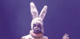 «Η Αλίκη στη χώρα των θαυμάτων» του Λουίς Κάρολ στο Παπάγου «Η Αλίκη στη χώρα των θαυμάτων» του Λουίς Κάρολ στο Παπάγου