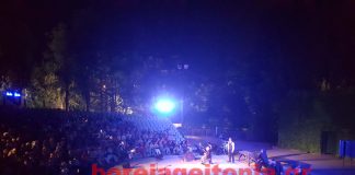 Γεμάτο το κηποθέατρο Παπάγου στην πρεμιέρα… Γεμάτο το κηποθέατρο Παπάγου στην πρεμιέρα...