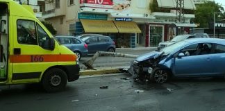 Σοβαρό τροχαίο στον Χολαργό ευτυχώς χωρίς τραυματισμούς …. Σοβαρό τροχαίο στον Χολαργό ευτυχώς χωρίς τραυματισμούς ....