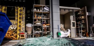 Έκρηξη στο Χαλάνδρι σε κατάστημα με είδη σπιτιού Έκρηξη στο Χαλάνδρι σε κατάστημα με είδη σπιτιού