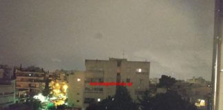 Χιονίζει σε Χολαργό και Παπάγο δείτε εικόνες και βίντεο