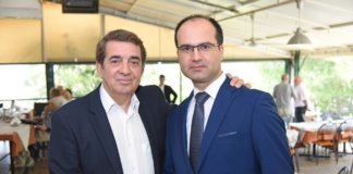 Ο Γιώργος Μιχαήλ μιλάει στην δημοσιογράφο Δήμητρα Κούτρα