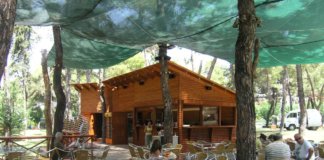 Στο αναψυκτήριο Χολαργού η γιορτή νίκης του Ηλία Αποστολόπουλου Στο αναψυκτήριο Χολαργού η γιορτή του Ηλία Αποστολόπουλου