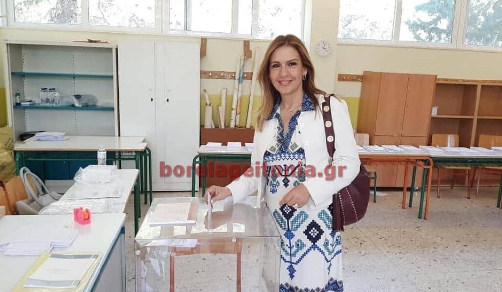 Η Ζωή Ράπτη στο 2 και 3 Δημοτικό σχολείο Χολαργού