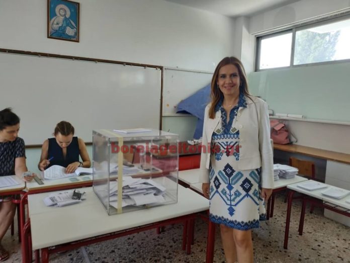 Η Ζωή Ράπτη στο 2 και 3 Δημοτικό σχολείο Χολαργού