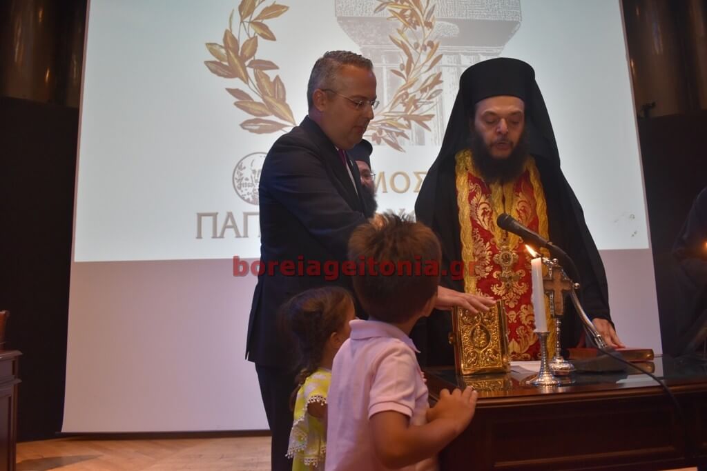 Ηλίας Αποστολόπουλος : Δείτε την ορκωμοσία του Δημάρχου