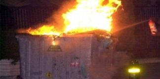 Χολαργός: Φωτιά σε κάδο σκουπιδιών τα ξημερώματα στην Αριστοτέλους Χολαργός Φωτιά σε κάδο σκουπιδιών τα ξημερώματα στην Αριστοτέλους