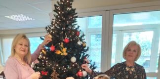 ΚΑΠΗ Παπάγου -Χολαργού: Στόλισαν το Χριστουγεννιάτικο δέντρο (φωτο)