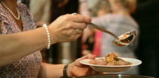 Διανομή τροφίμων: Σε όσους το έχουν ανάγκη από τον δήμο Νέας Ιωνίας