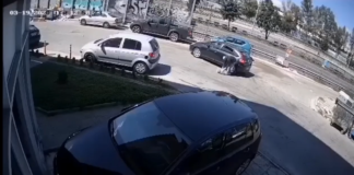 Ντροπή και αίσχος: Εγκατέλειψε σκυλάκι στην μέση του δρόμου και έφυγε