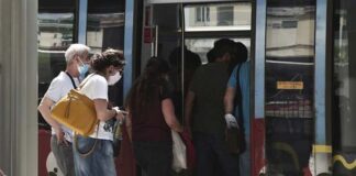 Κορωνοιός: Προβληματίζει η αύξηση των κρουσμάτων