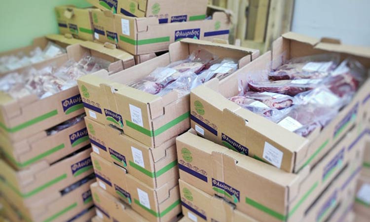 Λυκόβρυση Πεύκη: Διανομή κρέατος σε 128 οικογένειες
