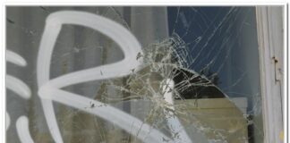 2ο-3ο Δημοτικό Χολαργού: Φθορές και σπασίματα από αγνώστους στο σχολείο