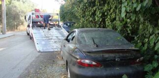 Κηφισιά: Απομακρύνονται τα εγκαταλελειμμένα αυτοκίνητα