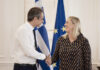 Συνάντηση του Πρωθυπουργού Κυριάκου Μητσοτάκη με την Επίτροπο Διεθνών Εταιρικών Σχέσεων Jutta Urpilainen.