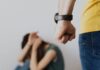 Ενδοοικογενειακή βία: Στη φυλακή όσοι προκαλούν σωματική βλάβη.