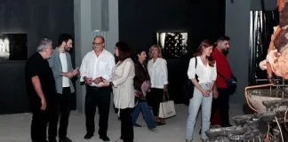 Δήμος Χαλανδρίου: Πλήθος κόσμου στα εγκαίνια της μεγάλης εικαστικής έκθεσης στο κτήριο «Νόμπελ»