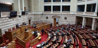 Βουλή: Κατά πλειοψηφία ψηφίσθηκε το νομοσχέδιο του Υπουργείου Υγείας.