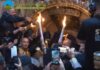 Ιεροσόλυμα: Τελετή αφής Αγίου Φωτός λεπτό προς λεπτό