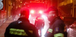 Χολαργός φωτιά σε εργοτάξιο της ΕΥΔΑΠ