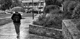 Ο Καιρός αύριο αυξημένες νεφώσεις με βροχές και σποραδικές καταιγίδες