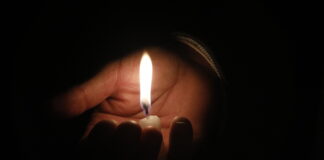 Η Ανάσταση: Το Φως της Ελπίδας το Μεγάλο Σάββατο