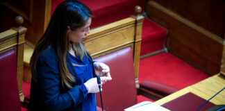 Γέννησε η Δόμνα Μιχαηλίδου – Μητέρα για πρώτη φορά η Υπουργός Κοινωνικής Συνοχής και Οικογένειας