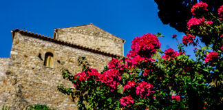 Παλαιά Καρδαμυλή: Ο Πύργος Μούρτζινου και η Ιστορία που ζωντανεύει