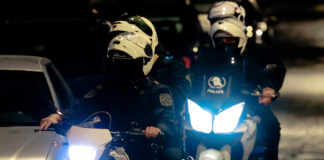 Συλλήψεις για κλοπές και ληστεία στις περιοχές της Δάφνης, της Κηφισιάς και του Αλίμου