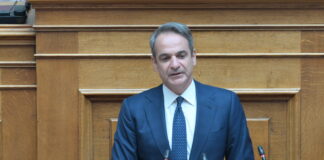 Μητσοτάκης:«Γελοίο ότι με κατηγορούν για εσχάτη προδοσία σαν τους χουντικούς πραξικοπηματίες»