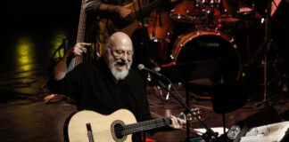 «Έφυγε από τη ζωή ο Διονύσης Σαββόπουλος — Ο τραγουδοποιός που σφράγισε τη σύγχρονη Ελλάδα