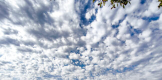 Επιμένουν οι βροχές τη Δευτέρα