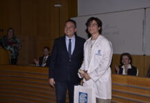 Κωνσταντίνος Βλάσης: «Η λευκή ποδιά είναι σύμβολο γνώσης, ανθρωπιάς και προσφοράς»