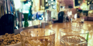 Γιορτές με ασφάλεια: Αποφεύγουμε το αλκοόλ πριν οδηγήσουμε