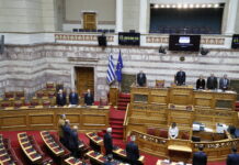 Βουλή: Τριάντα χρόνια μετά, η Πολιτεία τιμά τους ήρωες των Ιμίων