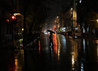 Αλλάζει ο καιρός: Βροχές και ισχυροί άνεμοι την Τρίτη