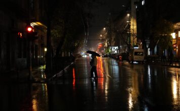 Αλλάζει ο καιρός: Βροχές και ισχυροί άνεμοι την Τρίτη