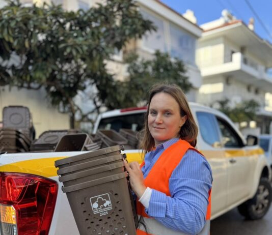 Αγία Παρασκευή: Συνεχίζεται η ενημέρωση για τους καφέ κάδους