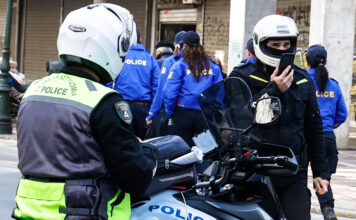 Συλλήψεις για οπαδική επίθεση – Κατασχέθηκαν πάνω από 300.000 ευρώ