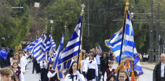 Μαθητική Παρέλαση στην Αθήνα: Υπερηφάνεια και Παράδοση