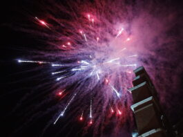 Καλή Ανάσταση.Το φως δεν έρχεται πάντα με θόρυβο έρχεται ήσυχα, εκεί που το έχουμε περισσότερο ανάγκη. Εύχομαι να το βρεις, να σε γεμίσει και να σου θυμίσει όσα αξίζουν.