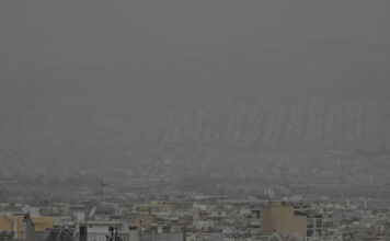 Αυξημένες νεφώσεις, τοπικές βροχές και αφρικανική σκόνη την Πέμπτη