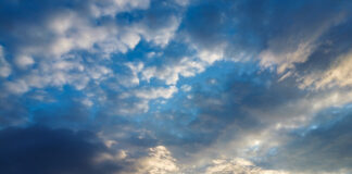 Άστατος καιρός το Σάββατο με βροχές και καταιγίδες σε αρκετές περιοχές