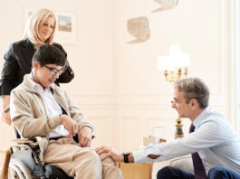 Συνάντηση Κυριάκος Μητσοτάκης με μαθητή φέρνει αναβάθμιση σε Ειδικό Σχολείο της Ηλιούπολης