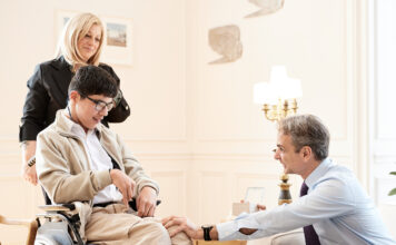 Συνάντηση Κυριάκος Μητσοτάκης με μαθητή φέρνει αναβάθμιση σε Ειδικό Σχολείο της Ηλιούπολης