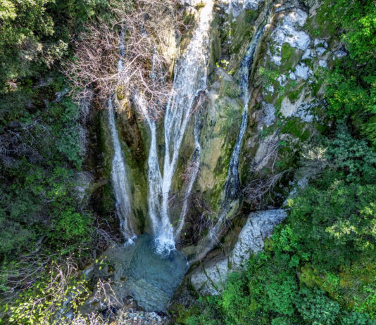 Νύμφες στους μαγευτικούς καταρράκτες: Μια όαση φύσης στην Κέρκυρα