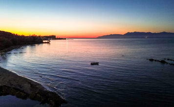 Ρόδα Κέρκυρας: Το ηλιοβασίλεμα που δεν θέλεις να τελειώσει.