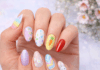 Πασχαλινά νύχια: Τα nail looks που θα σου χαρίσουν τα πιο όμορφα κομπλιμέντα