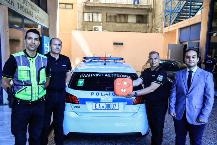 ΔΩΡΕΑ ΦΟΡΗΤΟΥ ΑΠΙΝΙΔΩΤΗ ΣΤΗΝ ΤΡΟΧΑΙΑ ΑΘΗΝΩΝ (ΓΙΩΡΓΟΣ ΚΟΝΤΑΡΙΝΗΣ/EUROKINISSI)