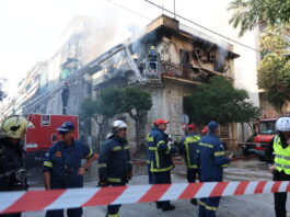 Καλλιθέα: Φωτιά σε μονοκατοικία – Επιχείρηση κατάσβεσης σε εξέλιξη